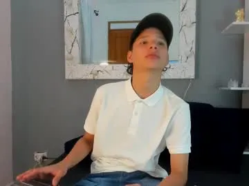 Lililth_Capri77 – webcam model profile photo Image 8