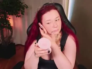 OrlaOnline – webcam model profile photo Image 15