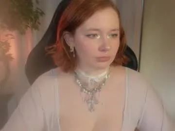 OrlaOnline – webcam model profile photo Image 5