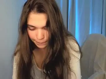 carolinebenks – webcam model profile photo