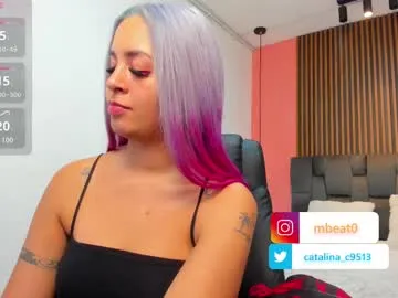 OrlaOnline – webcam model profile photo Image 5