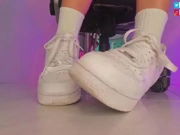 lanie__ – webcam model profile photo Image 18