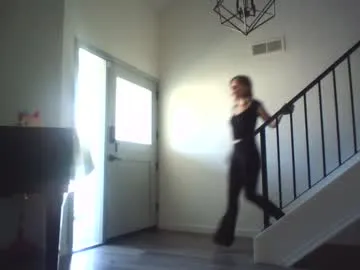 misssweettie – webcam model profile photo Image 16