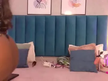 yourfunamanda – webcam model profile photo Image 7