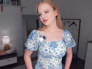 moondao – webcam model profile photo Image 2