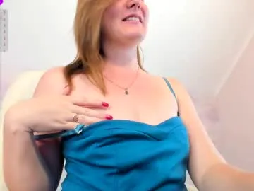 chloe_jeense Image 4