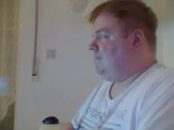 red_ann17 – webcam model profile photo Image 10