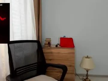 myviolet_rush – webcam model profile photo Image 3