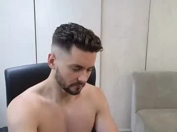 queeneliaa_ – webcam model profile photo Image 14