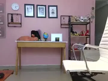 celeste_moonx – webcam model profile photo Image 2