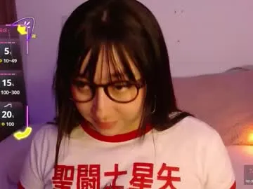 little_effy18_ – webcam model profile photo Image 19