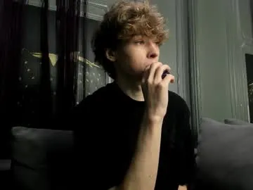 GemmaBrooks – webcam model profile photo Image 4