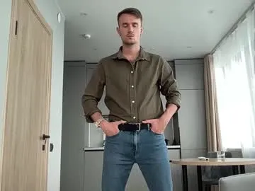 kitten_2001_yoyo – webcam model profile photo Image 6