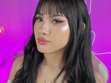 Ninjainia – webcam model profile photo Image 5