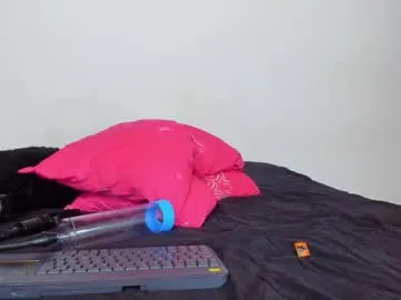 sigmasian – webcam model profile photo Image 7