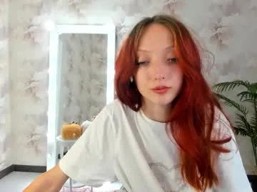 phoebepaw – webcam model profile photo Image 3