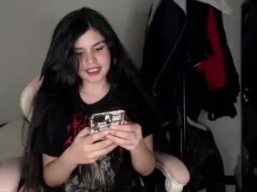 sigmasian – webcam model profile photo Image 5