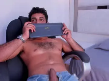 cosmic_girll – webcam model profile photo Image 3