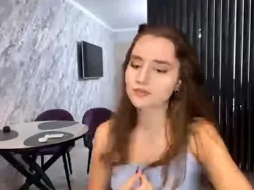 lauri_fit – webcam model profile photo Image 8