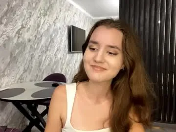 lauri_fit – webcam model profile photo Image 9