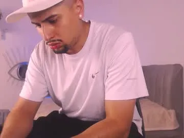 sexybrown_2005 – webcam model profile photo Image 4