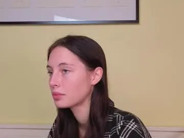 lily_merlin – webcam model profile photo Image 7