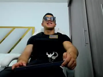 julyaandraul – webcam model profile photo Image 10