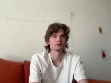 informal_ – webcam model profile photo Image 14