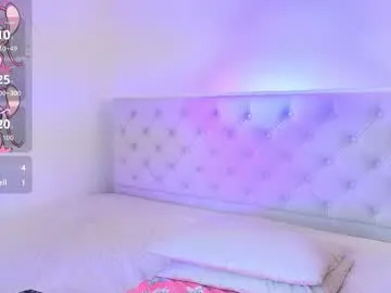 thifa2x – webcam model profile photo Image 10