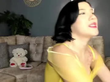 milly_shy – webcam model profile photo Image 4