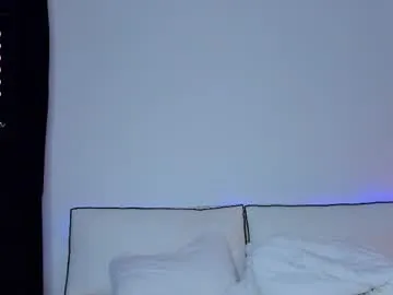 bright_diamonds_054 – webcam model profile photo Image 6