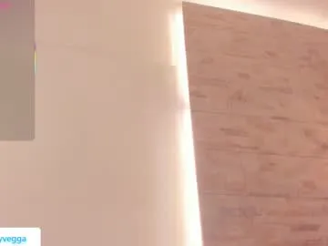 funny_to_see_you_here – webcam model profile photo Image 16