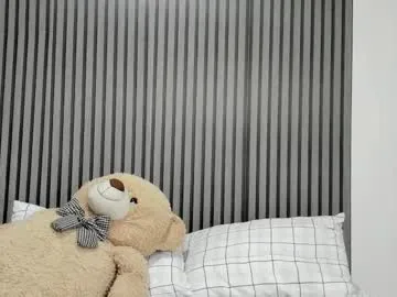 _sirine_ – webcam model profile photo Image 14