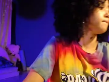 elaanna – webcam model profile photo Image 11