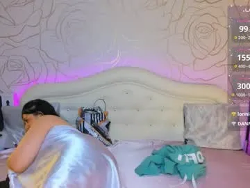 lii_rose – webcam model profile photo Image 4