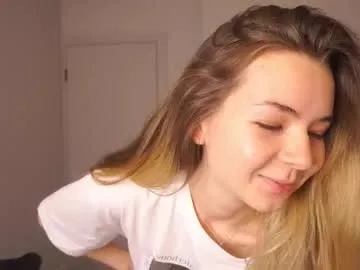 lanie__ – webcam model profile photo Image 2