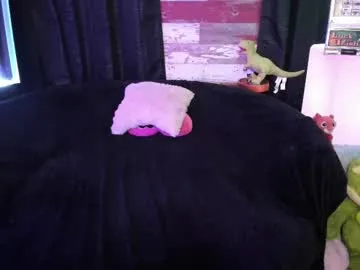 sigmasian – webcam model profile photo Image 12