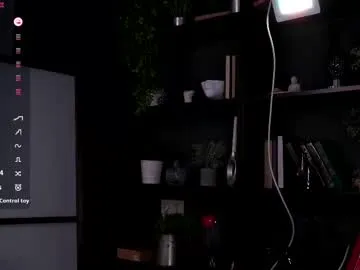 _mito_69 – webcam model profile photo Image 2