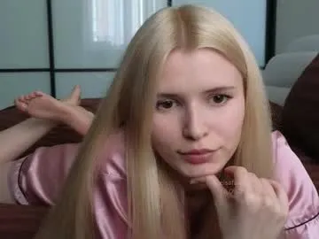 informal_ – webcam model profile photo Image 17