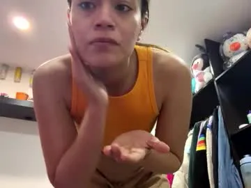 Flirty_Laura – webcam model profile photo Image 19