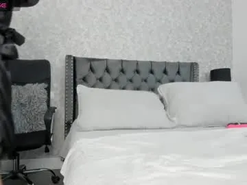 terraelowen – webcam model profile photo Image 9