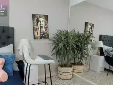 africanpetitequeen – webcam model profile photo Image 19