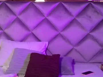 little_effy18_ – webcam model profile photo Image 2