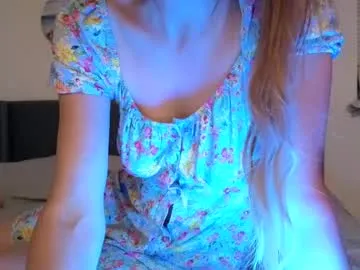 sigmasian – webcam model profile photo Image 9