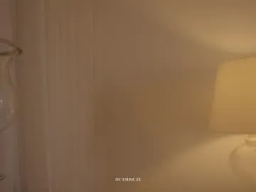 shantallmilf – webcam model profile photo Image 3