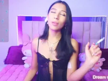 Ninjainia – webcam model profile photo Image 13