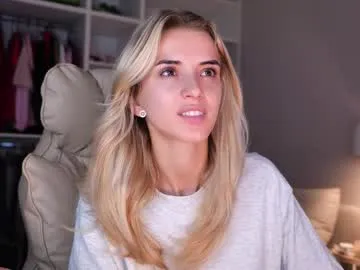 _sirine_ – webcam model profile photo Image 14