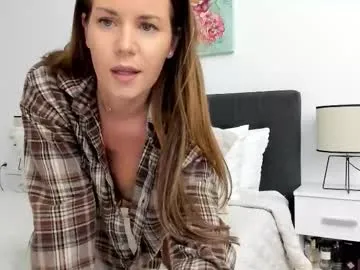 eseentea – webcam model profile photo Image 13