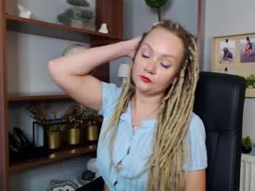 mon1_day – webcam model profile photo Image 14