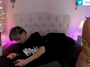 kitty__sophie – webcam model profile photo Image 12